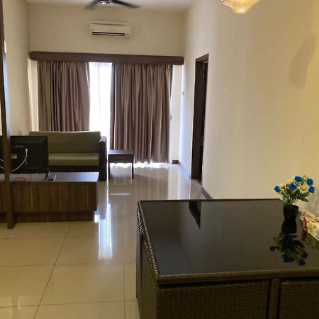 Apartments & Free Access To Waterpark At B Lagoon Melaka Buitenkant foto